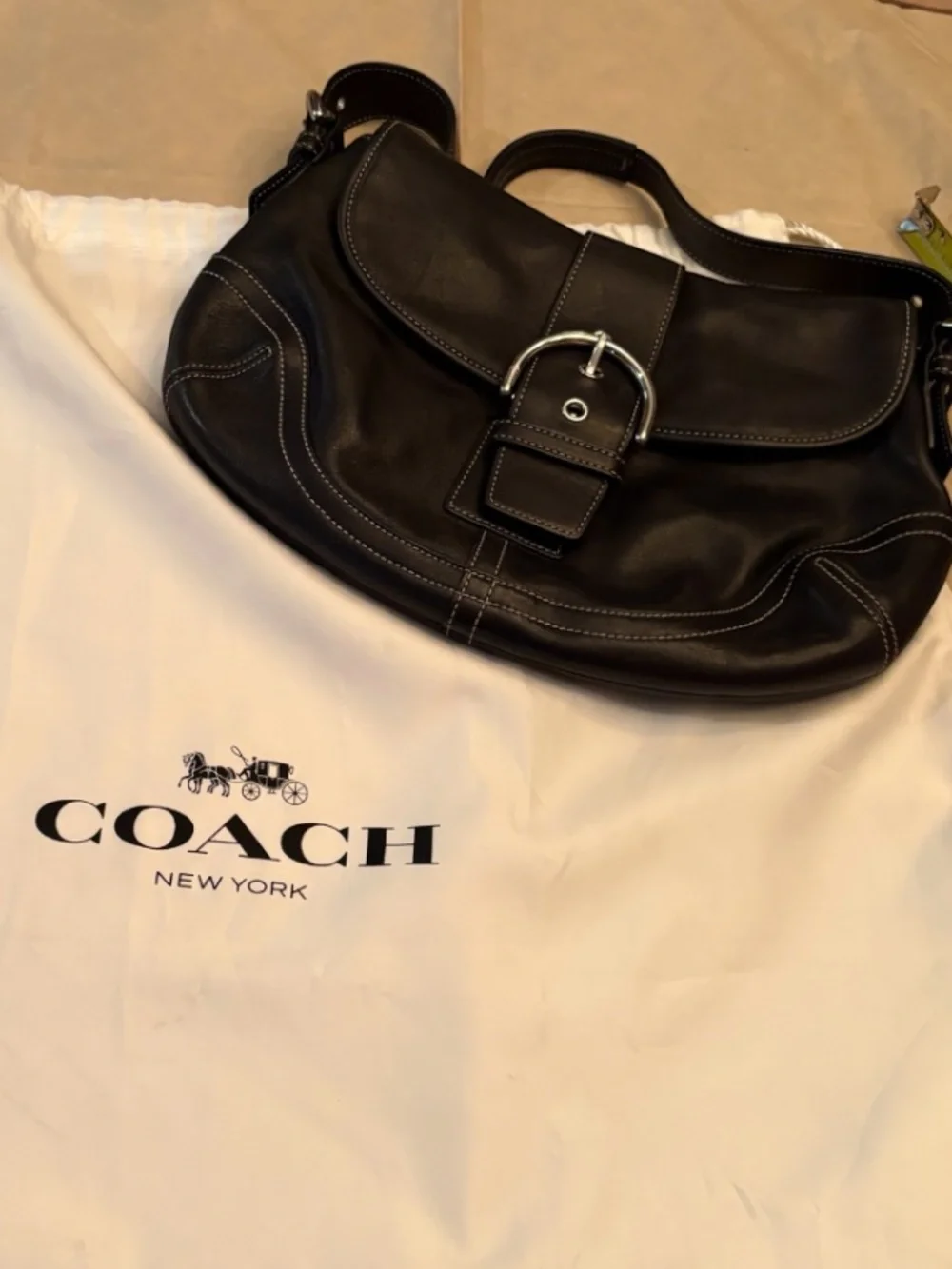 Vintage Coach Soho Shoulder Bag in black leather with silver hardware A060-9243